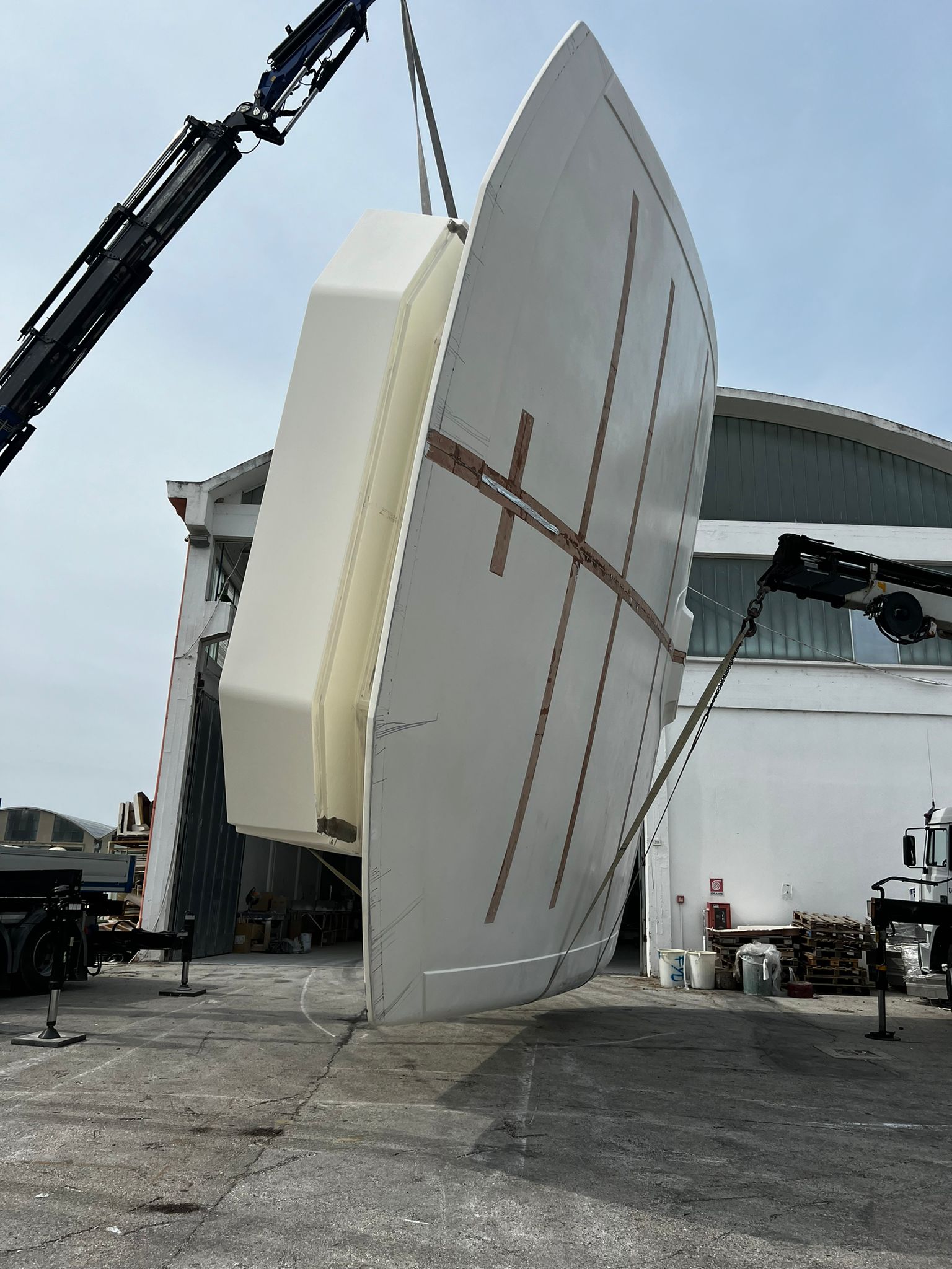 Sovrastruttura mega catamarano