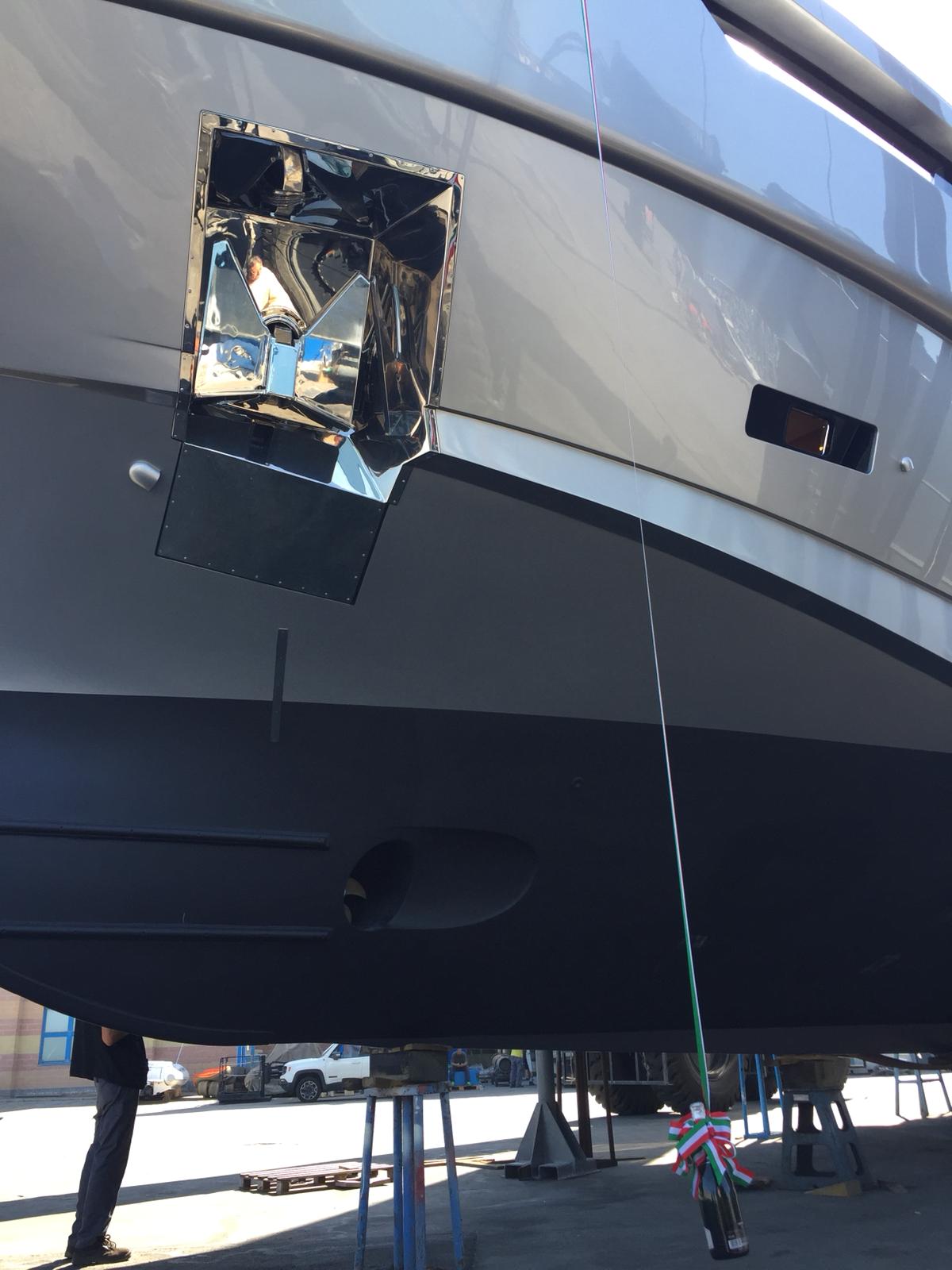 Verniciatura Yachts 30 metri